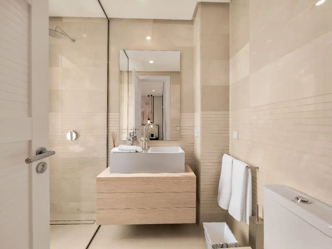 Bathroom of Flat for sale in Marbella  with Air Conditioner, Heating and Parquet flooring