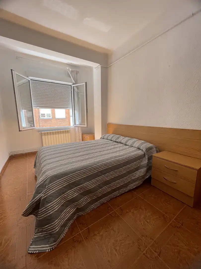 Flat for rent in Calle Esteban Manuel Villegas, 22, San Millán - Ayuntamiento Flat for rent in Calle Esteban Manuel Villegas, 22, San Millán - Ayuntamiento