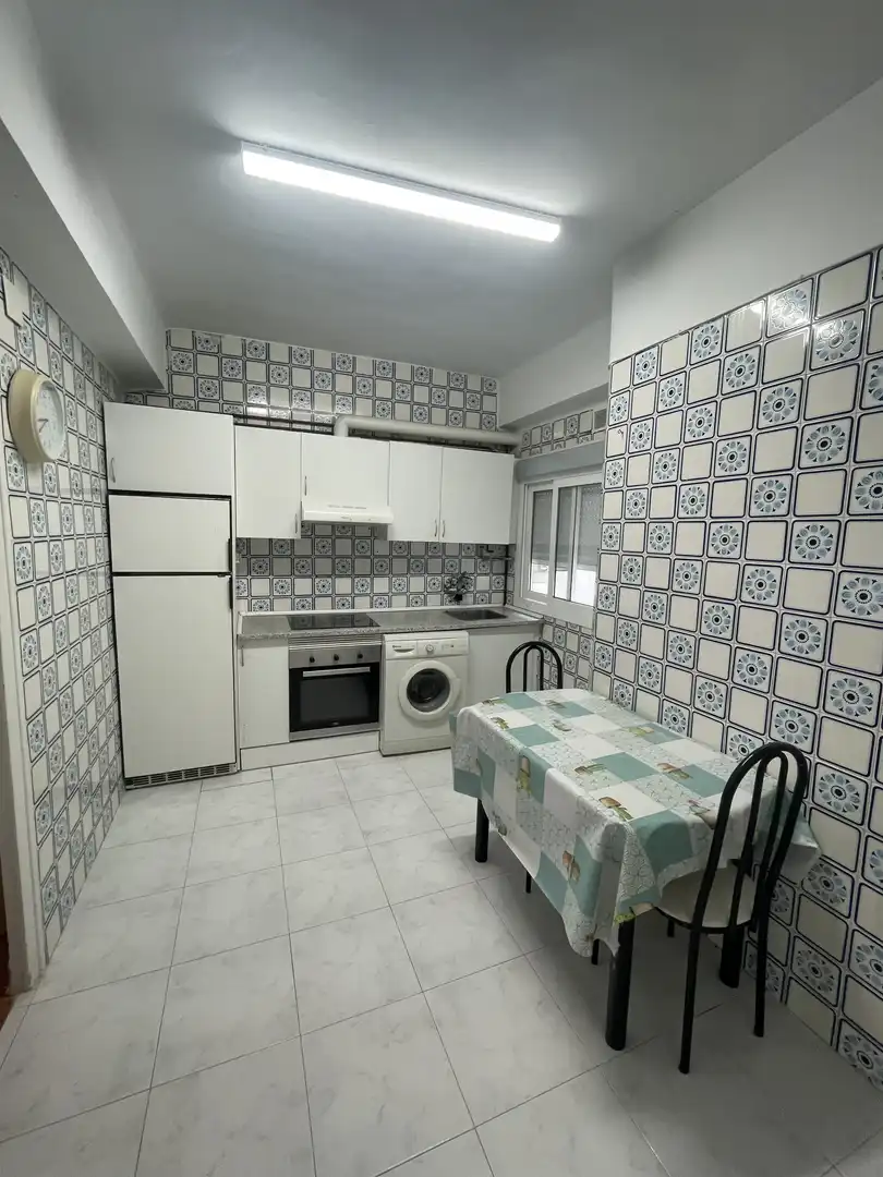 Flat for rent in Calle Esteban Manuel Villegas, 22, San Millán - Ayuntamiento Flat for rent in Calle Esteban Manuel Villegas, 22, San Millán - Ayuntamiento