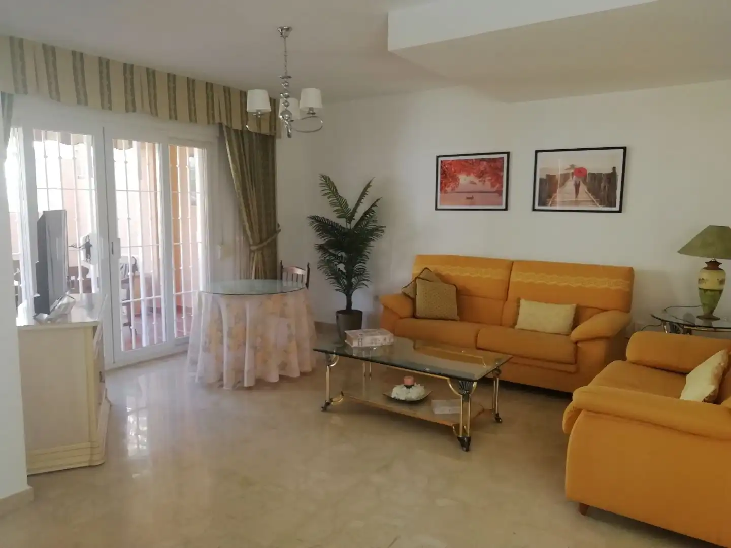Casa o chalet de alquiler en El Tomillar Sala de estar de Casa o chalet de alquiler en Vélez-Málaga con Aire acondicionado, Calefacción y Trastero