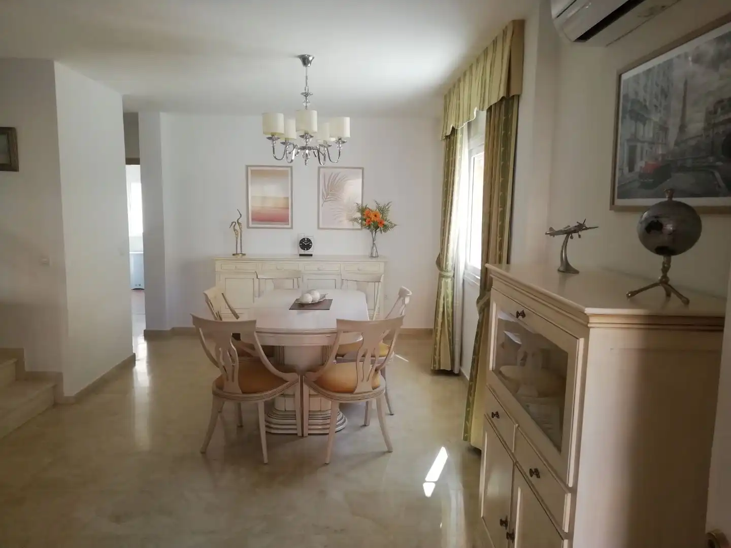 Casa o chalet de alquiler en El Tomillar Comedor de Casa o chalet de alquiler en Vélez-Málaga con Aire acondicionado, Calefacción y Trastero
