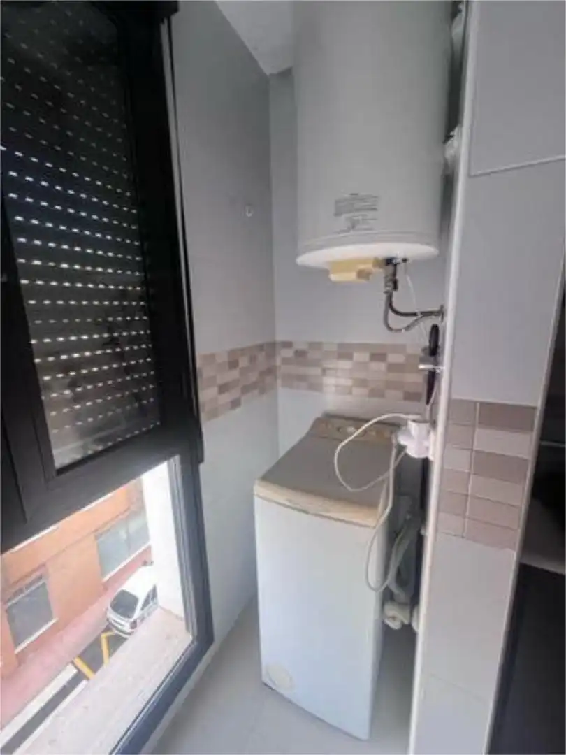 Apartament de lloguer a Zona Hospital Terrassa de Apartament de lloguer en Linares amb Calefacció i Moblat