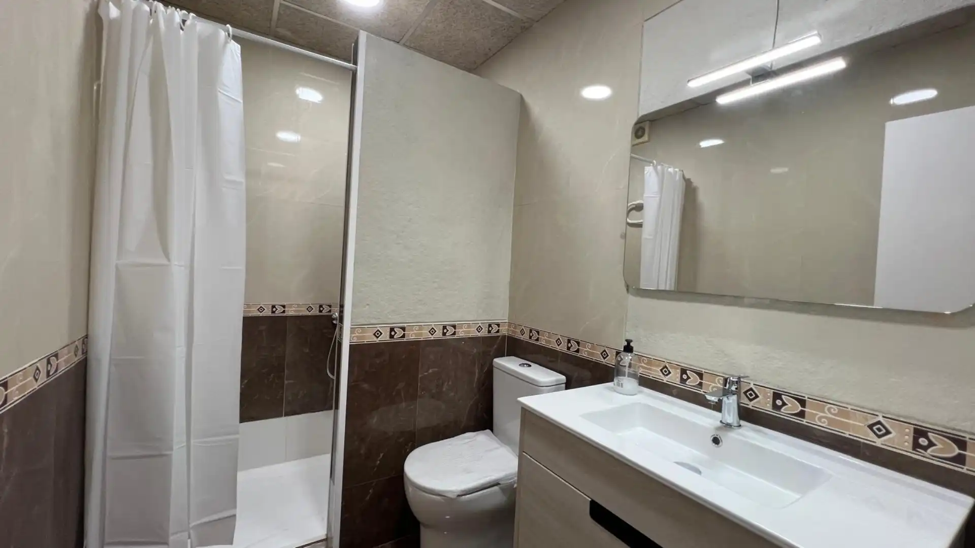 Flat for sale in Carrer Berlín, 20, Grau - Quintanes Bathroom of Flat for sale in Amposta with Air Conditioner, Heating and Terrace