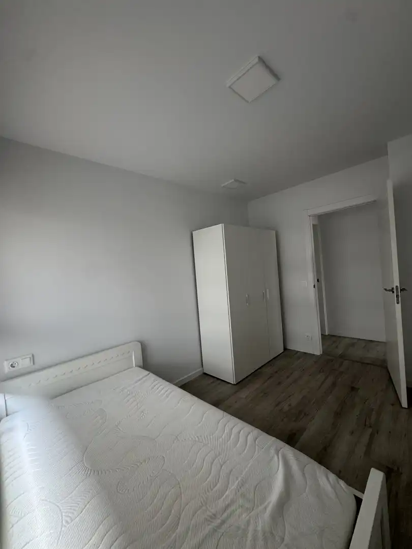 Pis de lloguer a Bidegana Kalea, 10, Urduliz Dormitori de Pis de lloguer en Urduliz amb Parquet, Terrassa i Traster