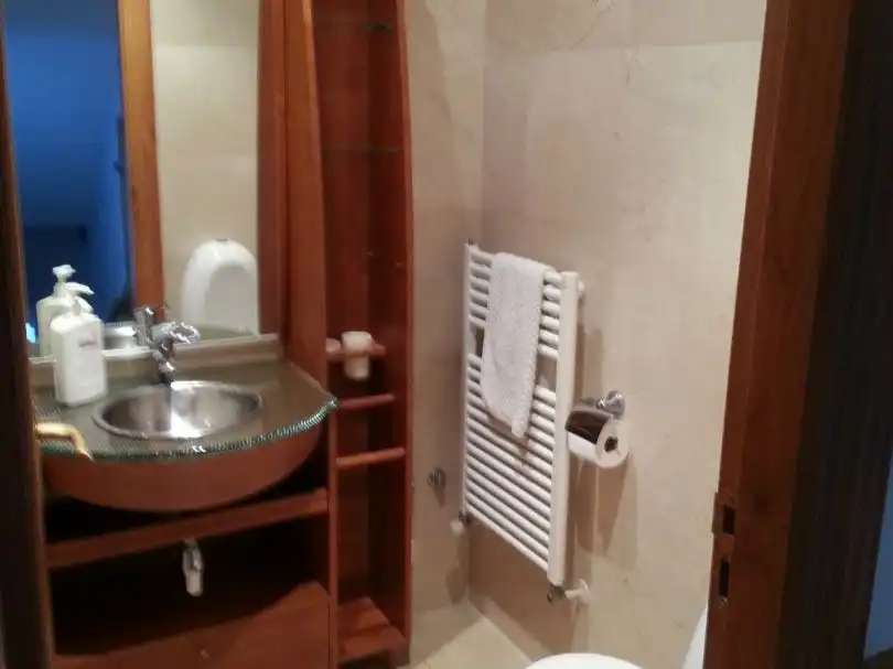 Baño de Casa adosada de alquiler en A Coruña Capital  con Calefacción, Parquet y Terraza