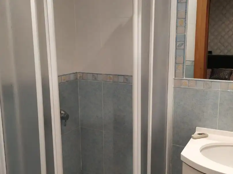 Piso de alquiler en Calle el Castro, 4, Alisal - San Román Baño de Piso de alquiler en Santander con Calefacción, Parquet y Terraza