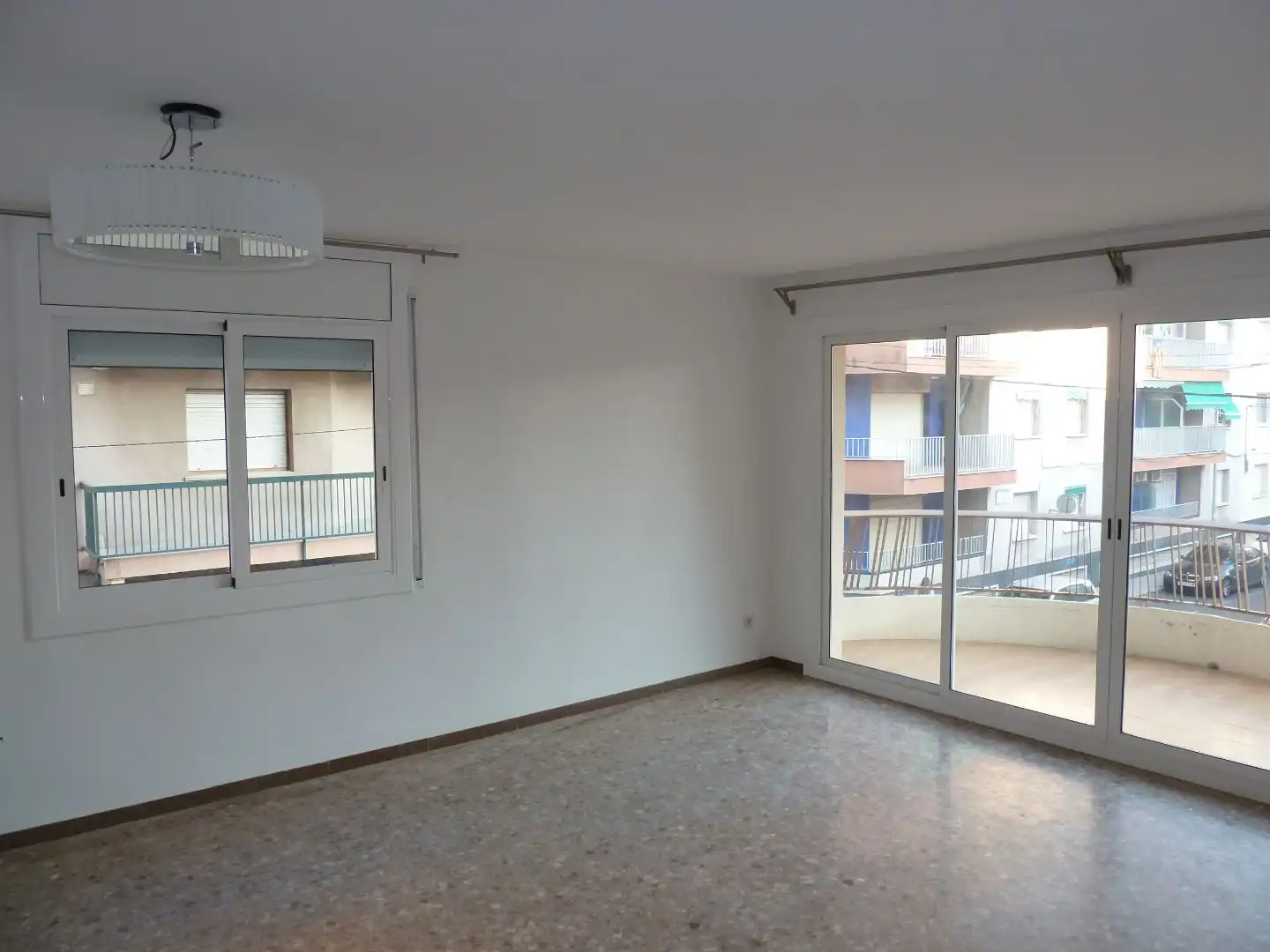 Flat for rent in Carrer de Rafael Casanova, 20, Calafell Platja Living room of Flat for rent in Calafell with Air Conditioner, Heating and Terrace