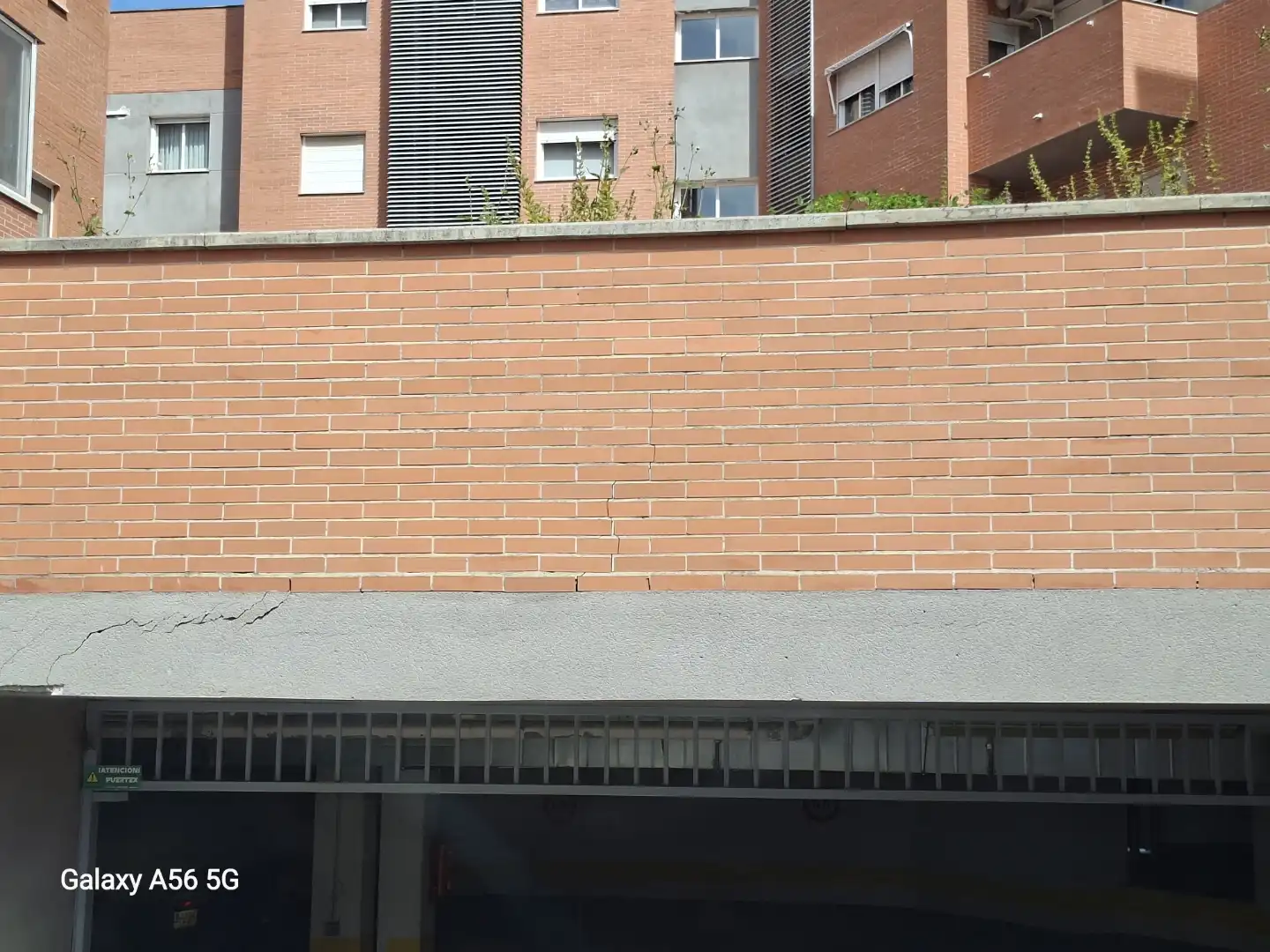 Pis en venda a Calle Manuel Bermejo Hernández, 2, Oeste Vista exterior de Pis en venda en Mérida amb Aire condicionat, Calefacció i Jardí privat