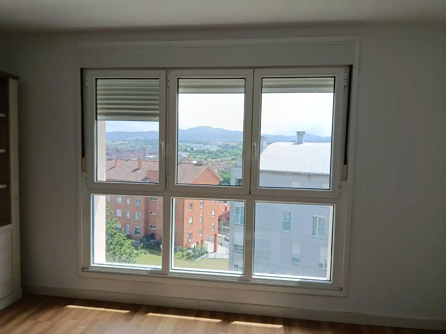 Piso en venta en Valdredo, 9, El Carbayedo - El Quirinal Habitación de Piso en venta en Avilés con Calefacción y Trastero