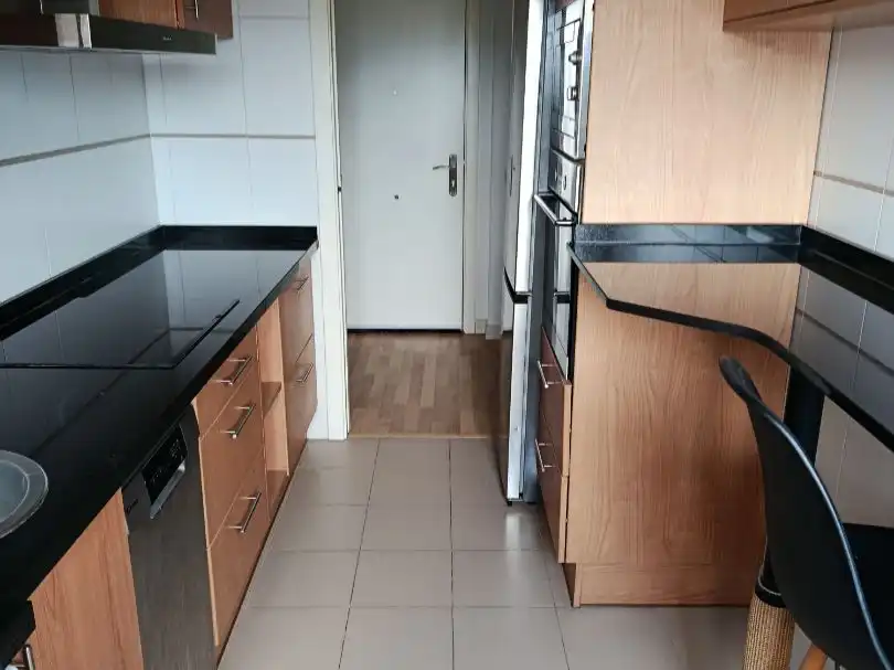 Piso en venta en Valdredo, 9, El Carbayedo - El Quirinal Cocina de Piso en venta en Avilés con Calefacción y Trastero
