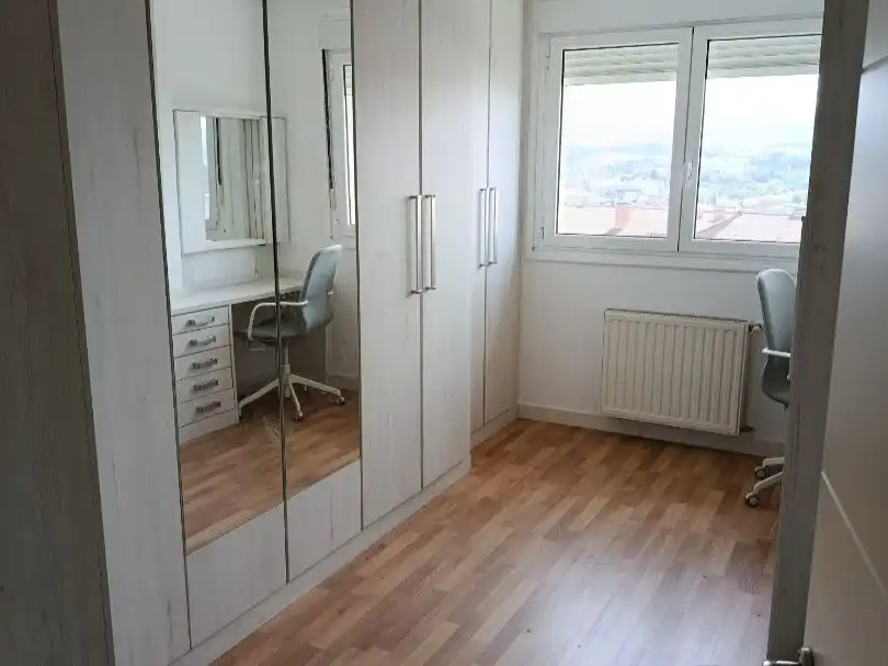 Piso en venta en Valdredo, 9, El Carbayedo - El Quirinal Habitación de Piso en venta en Avilés con Calefacción y Trastero