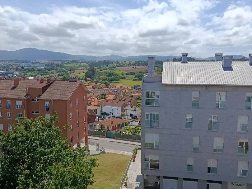 Piso en venta en Valdredo, 9, El Carbayedo - El Quirinal Vista exterior de Piso en venta en Avilés con Calefacción y Trastero