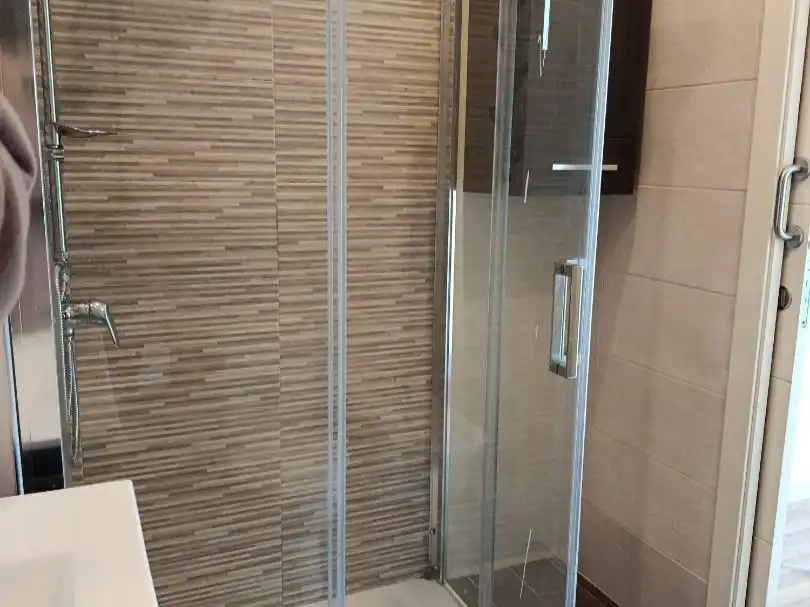Piso en venta en Valdredo, 9, El Carbayedo - El Quirinal Baño de Piso en venta en Avilés con Calefacción y Trastero