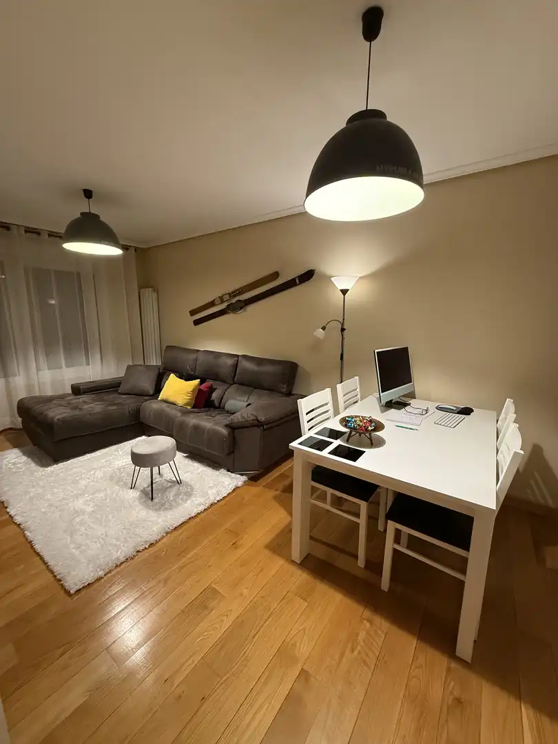 Flat for rent in Angel manzano, 2, Reinosa Living room of Flat for rent in Reinosa with Heating, Parquet flooring and Furnished