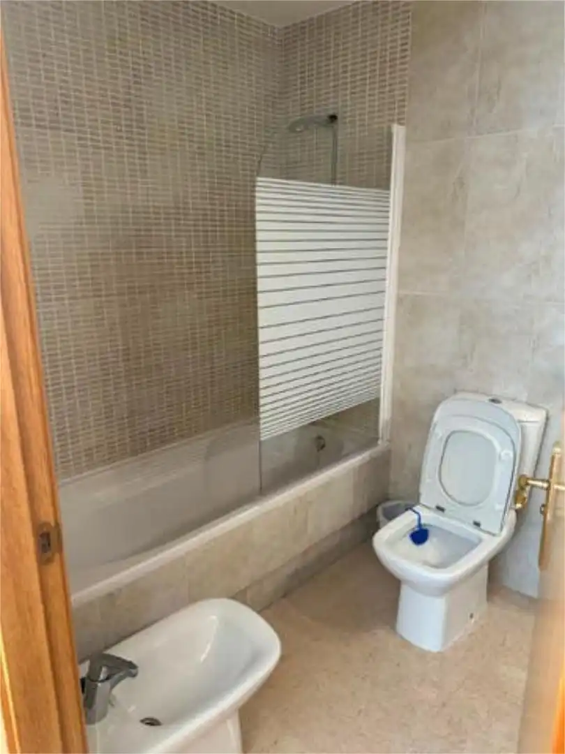 Flat for rent in Son Rullan Bathroom of Flat for rent in Palma de Mallorca with Heating and Storage room