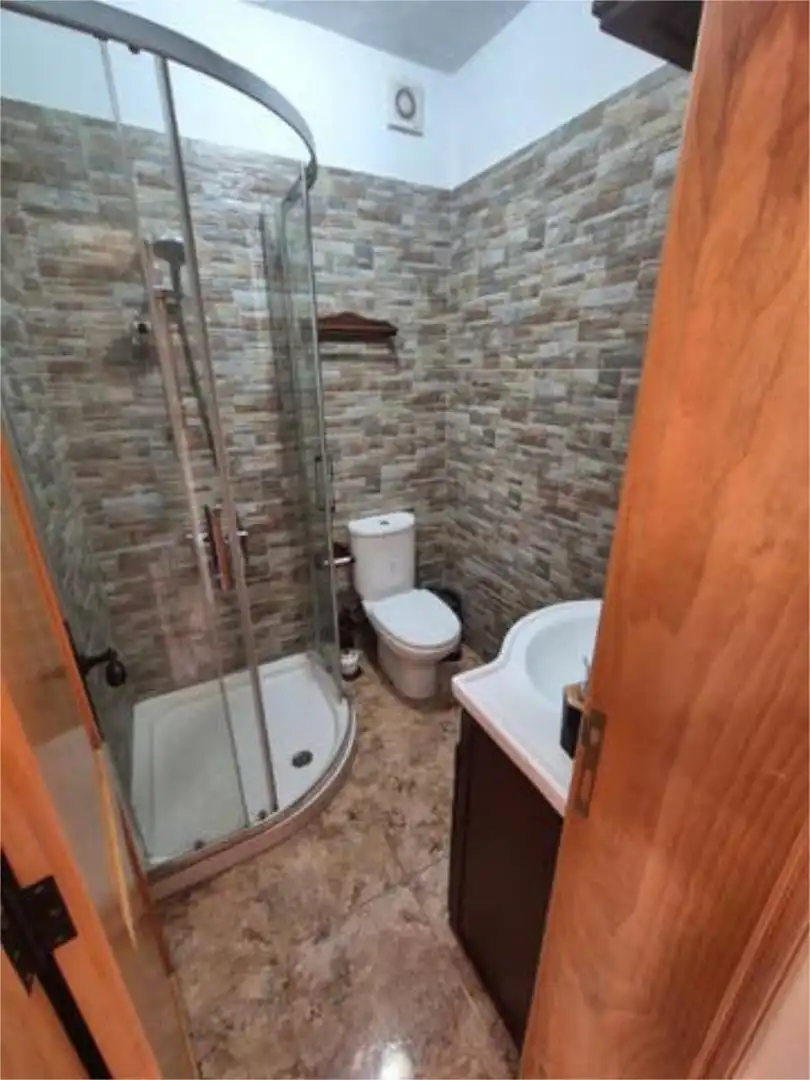 Bathroom of Apartments for rent in Arona