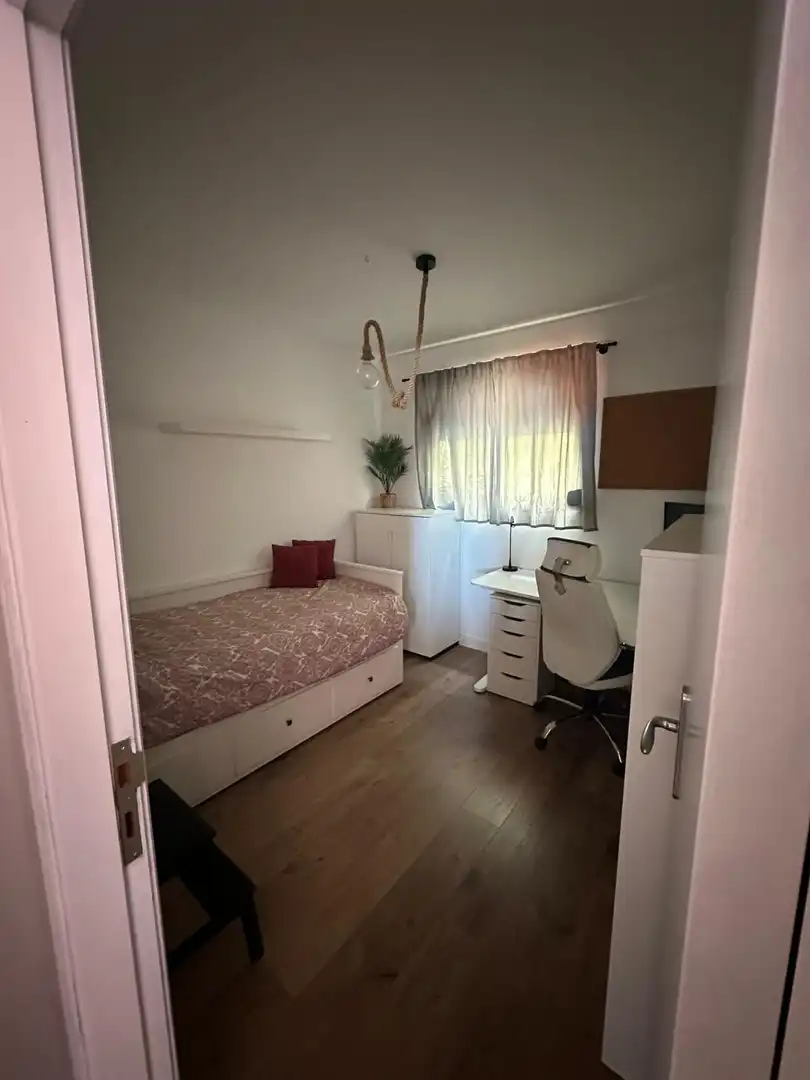 Piso en venta en Carretera Vieja, La Vera - El Farrobillo - Tosca de Ana María Habitación de Piso en venta en Santa Úrsula con Parquet, Terraza y Trastero