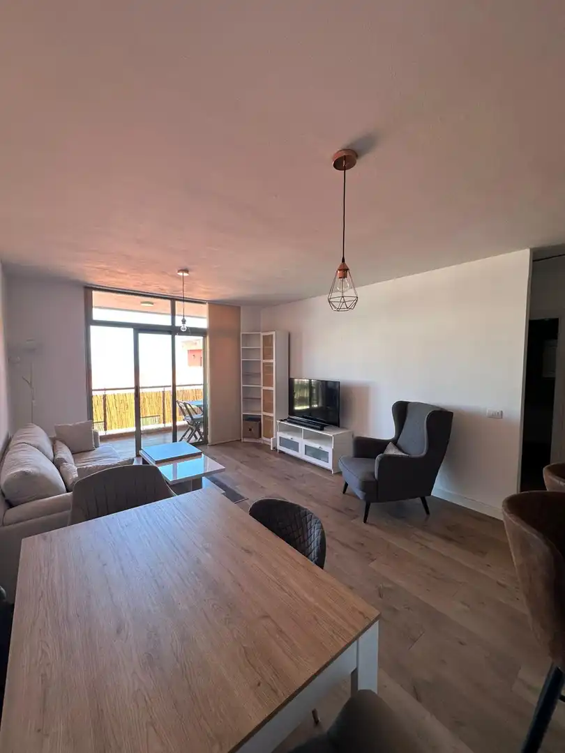 Piso en venta en Carretera Vieja, La Vera - El Farrobillo - Tosca de Ana María Sala de estar de Piso en venta en Santa Úrsula con Parquet, Terraza y Trastero