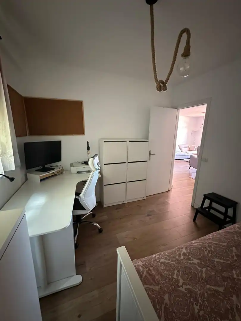 Piso en venta en Carretera Vieja, La Vera - El Farrobillo - Tosca de Ana María Habitación de Piso en venta en Santa Úrsula con Parquet, Terraza y Trastero