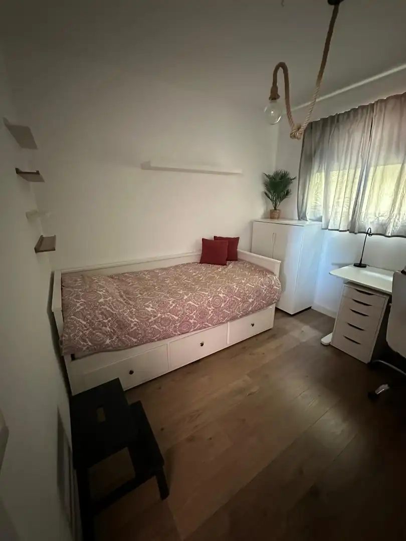 Piso en venta en Carretera Vieja, La Vera - El Farrobillo - Tosca de Ana María Habitación de Piso en venta en Santa Úrsula con Parquet, Terraza y Trastero