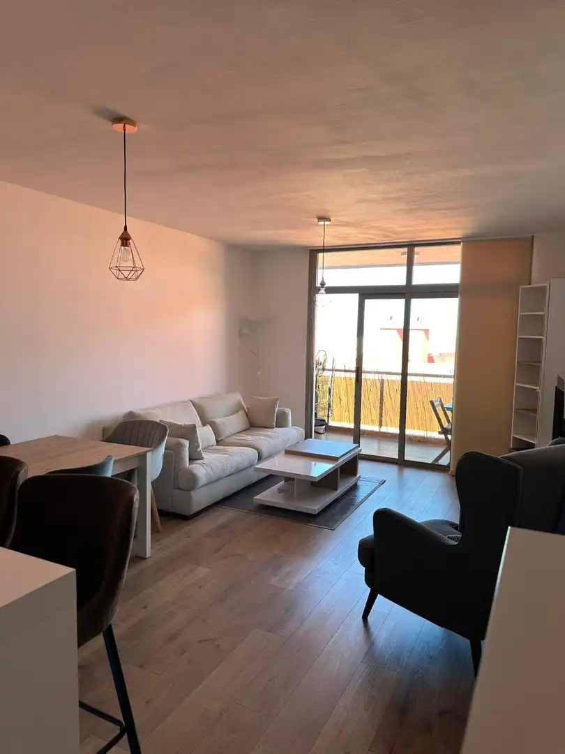 Piso en venta en Carretera Vieja, La Vera - El Farrobillo - Tosca de Ana María Sala de estar de Piso en venta en Santa Úrsula con Parquet, Terraza y Trastero