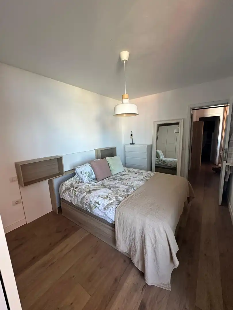 Piso en venta en Carretera Vieja, La Vera - El Farrobillo - Tosca de Ana María Habitación de Piso en venta en Santa Úrsula con Parquet, Terraza y Trastero