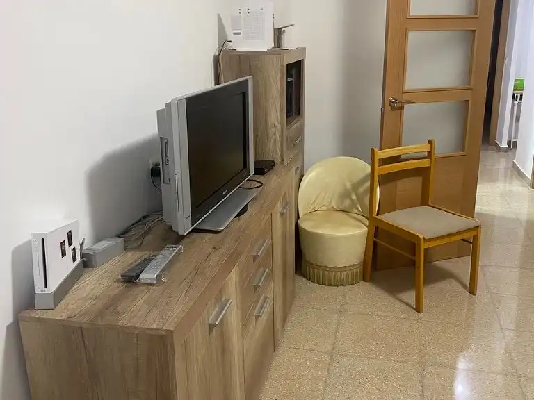 Room in Carrer de Joaquin Navarro, 16, L'Eixereta Living room of Flat for share in Burjassot with Furnished and Balcony