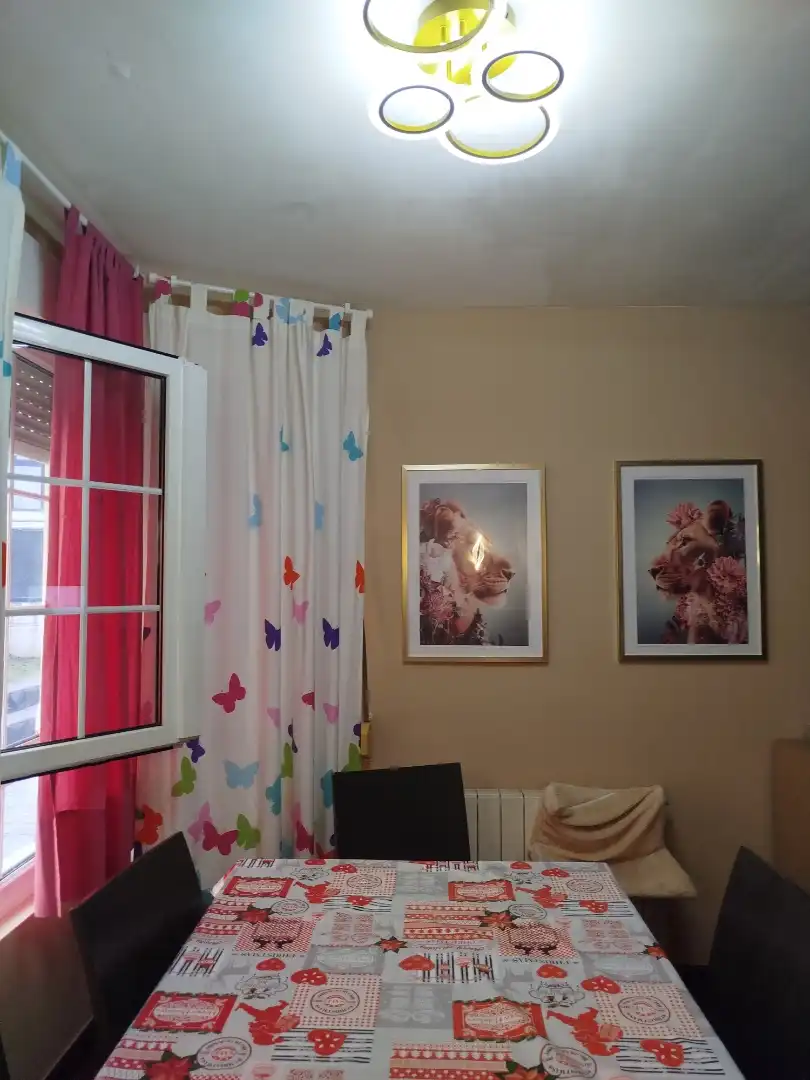Piso en venta en Barrio el Callejo, 9, Liencres Habitación de Piso en venta en Piélagos con Calefacción, Jardín privado y Parquet