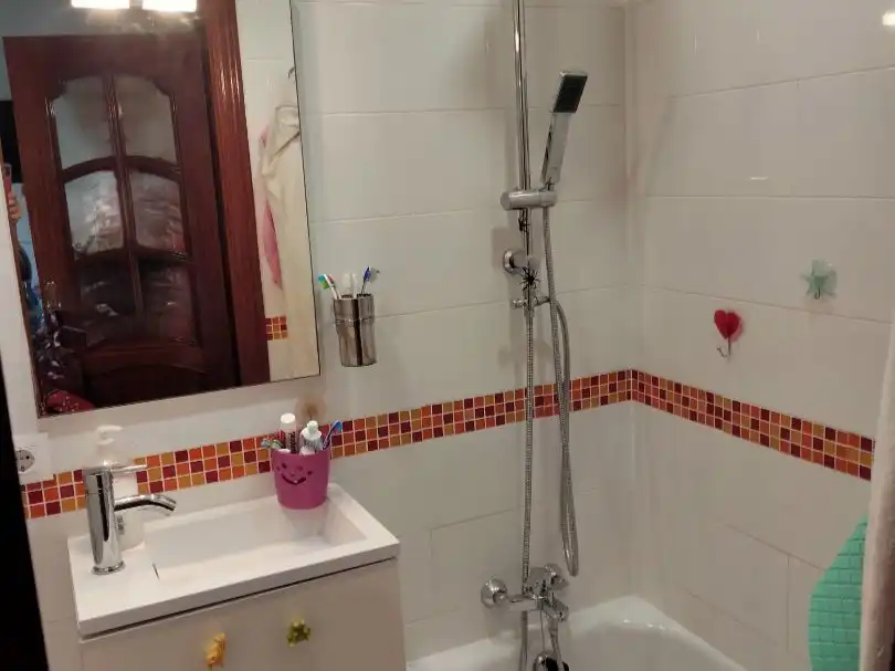 Flat for sale in Calle Toledo, 1, Sevilla Capital Bathroom of Flat for sale in Sevilla Capital with Air Conditioner, Terrace and Balcony