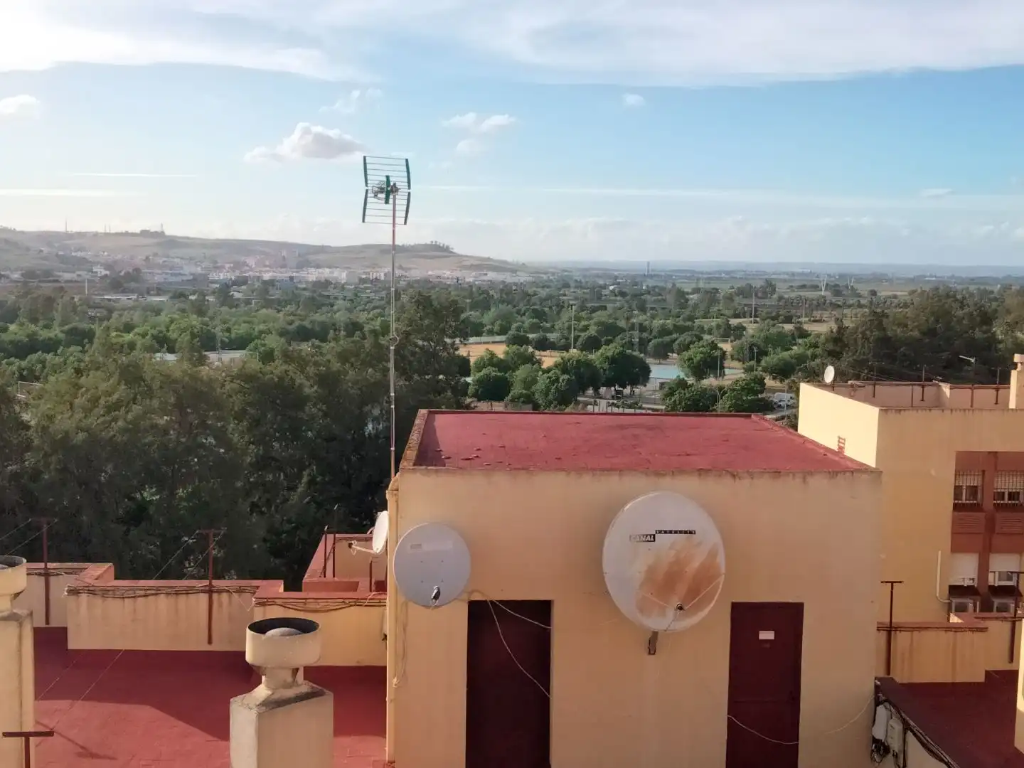 Flat for sale in Calle Toledo, 1, Sevilla Capital Exterior view of Flat for sale in Sevilla Capital with Air Conditioner, Terrace and Balcony