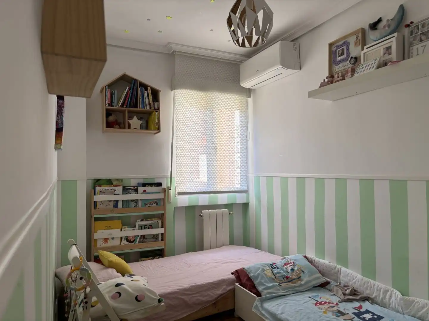 Flat for sale in Calle Canoa, 5, Alameda de Osuna Bedroom of Flat for sale in Madrid with Air Conditioner, Heating and Parquet flooring