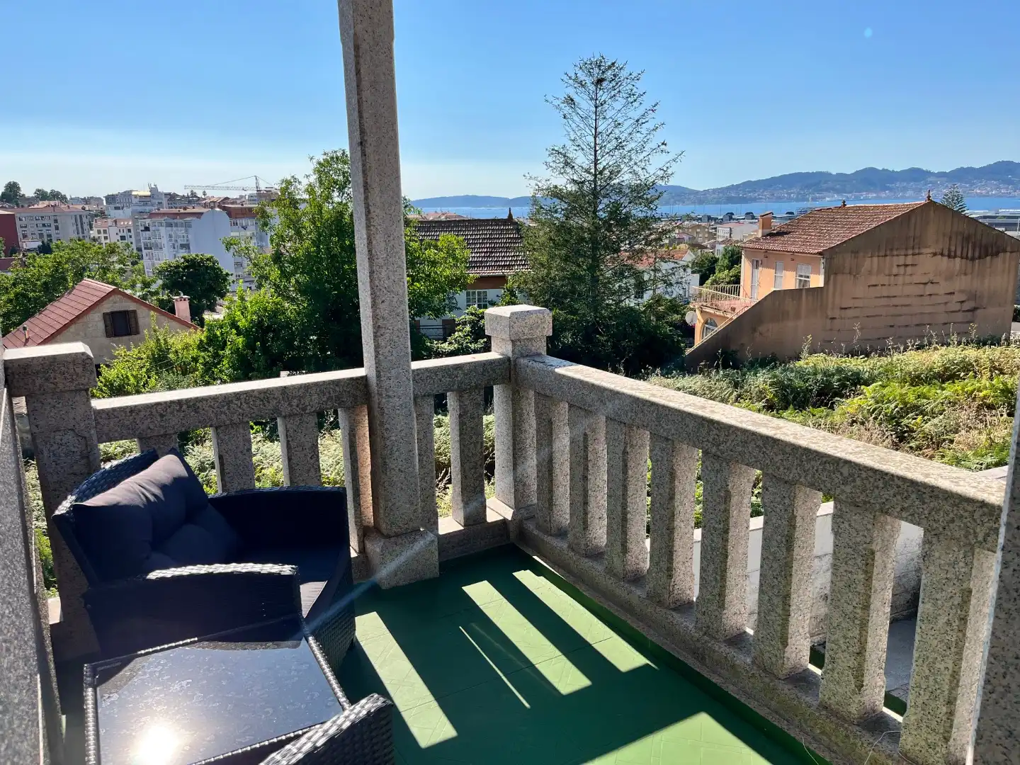 Houses for sale in Coia Terrace of Houses for sale in Vigo with Heating, Private garden and Parquet flooring