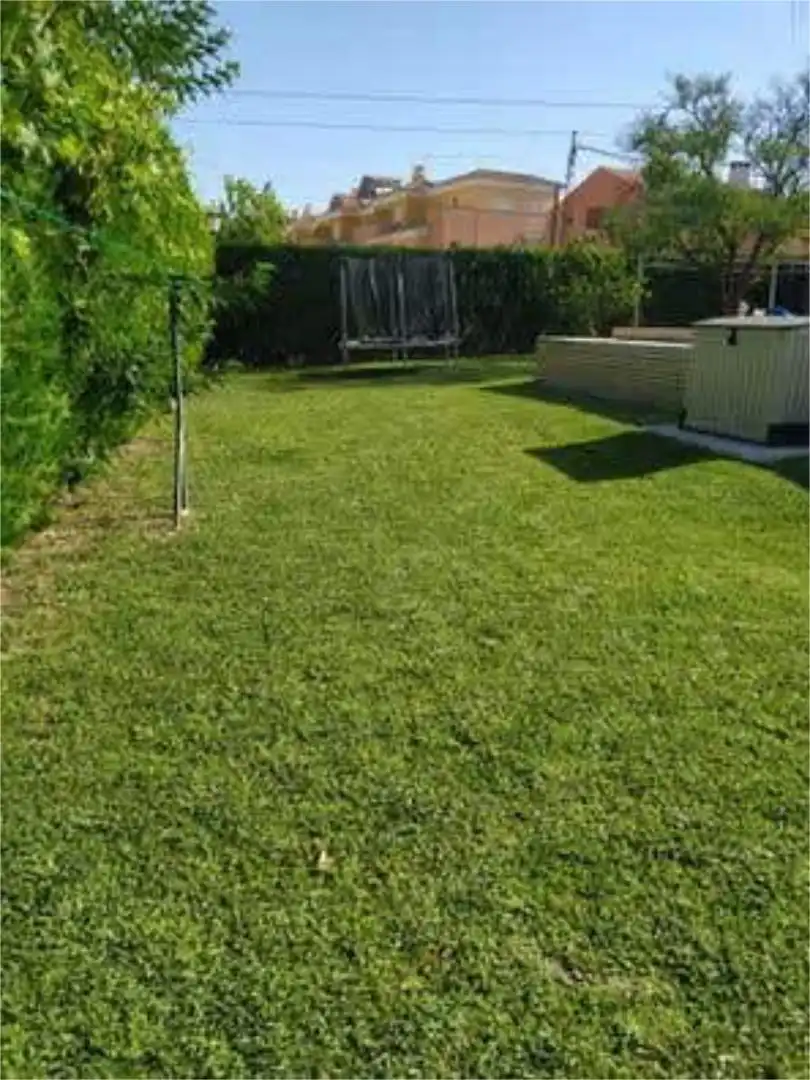 Detached homes for rent in Palomares del Río Detached homes for rent in Palomares del Río