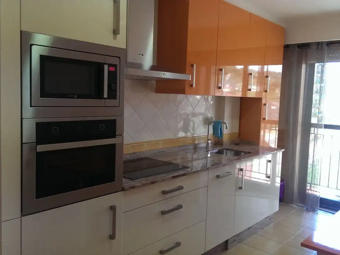 Wohnung zur Miete in Avenida Otero Pedrayo, 37, Universidad Küche von Wohnung zur Miete in Ourense Capital mit Klimaanlage, Heizung und Parkett