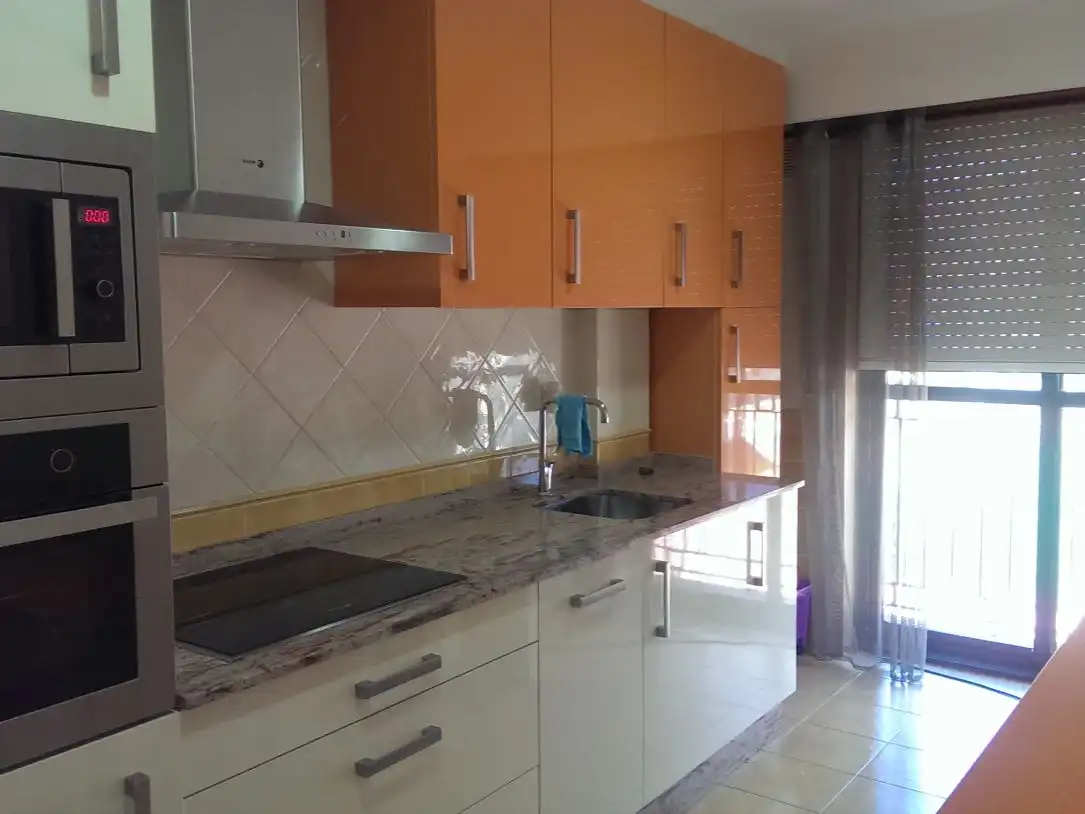 Wohnung zur Miete in Avenida Otero Pedrayo, 37, Universidad Küche von Wohnung zur Miete in Ourense Capital mit Klimaanlage, Heizung und Parkett