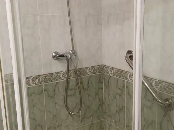 Bathroom of Flat for share in Madrid  with Heating, Parquet flooring and Terrace