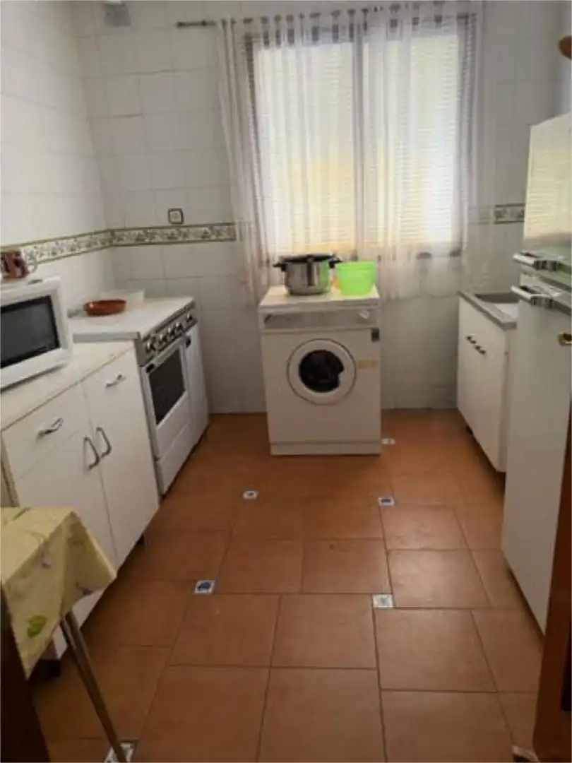 Casa o xalet en venda a Ocentejo Cuina de Casa o xalet en venda en Ocentejo amb Jardí privat i Moblat