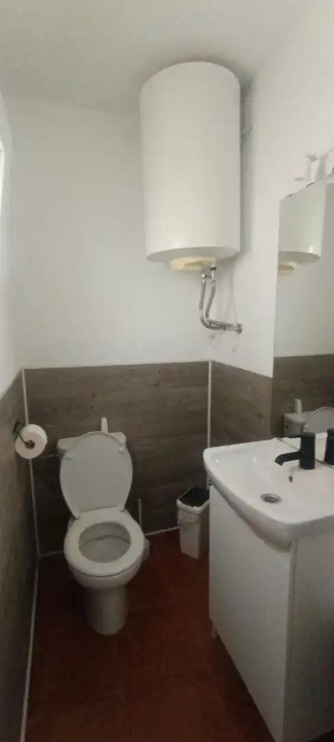 Wohnung zur Miete in Avenida del Reino de Valencia, 7, Chelva Badezimmer von Wohnung zur Miete in Chelva mit Heizung, Terrasse und Abstellraum