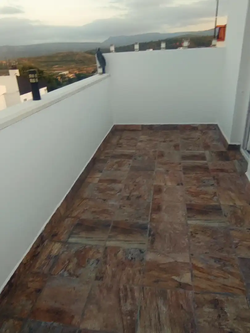 Wohnung zur Miete in Avenida del Reino de Valencia, 7, Chelva Wohnung zur Miete in Chelva mit Heizung, Terrasse und Abstellraum