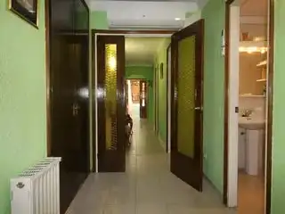 Flat for rent in Figueres  with Air Conditioner, Heating and Balcony