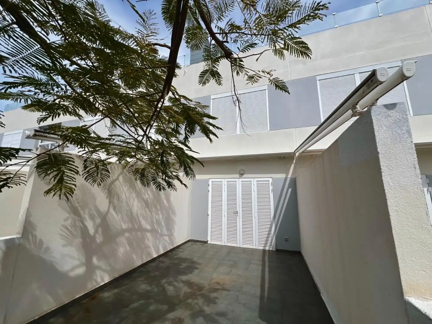 Einfamilien-Reihenhaus zum Verkauf in Paseo Obispo Pildain, 6, Agaete Außenansicht von Einfamilien-Reihenhaus zum Verkauf in Agaete mit Terrasse, Schwimmbad und Balkon