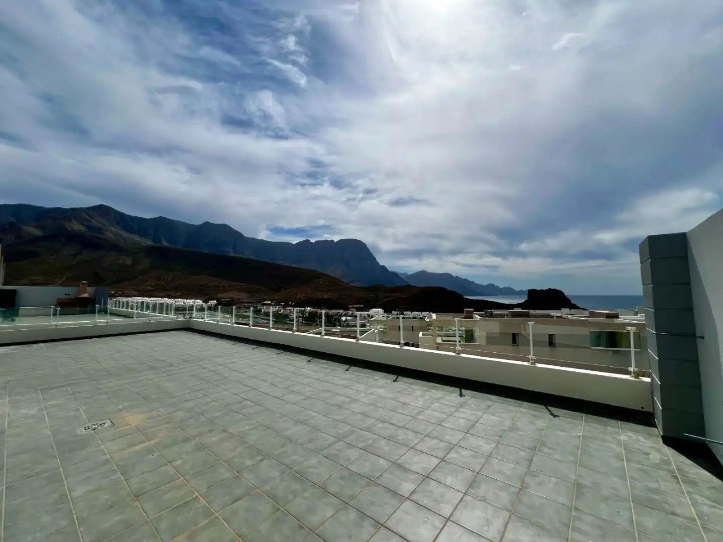 Einfamilien-Reihenhaus zum Verkauf in Paseo Obispo Pildain, 6, Agaete Terrasse von Einfamilien-Reihenhaus zum Verkauf in Agaete mit Terrasse, Schwimmbad und Balkon
