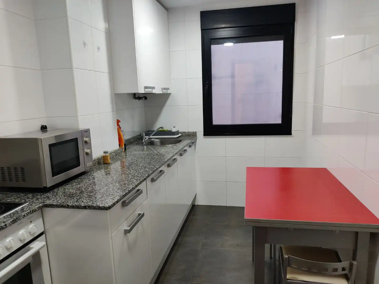Flat for rent in Rúa O Picho, 3, Elviña - A Zapateira Kitchen of Flat for rent in A Coruña Capital with Heating, Parquet flooring and Storage room