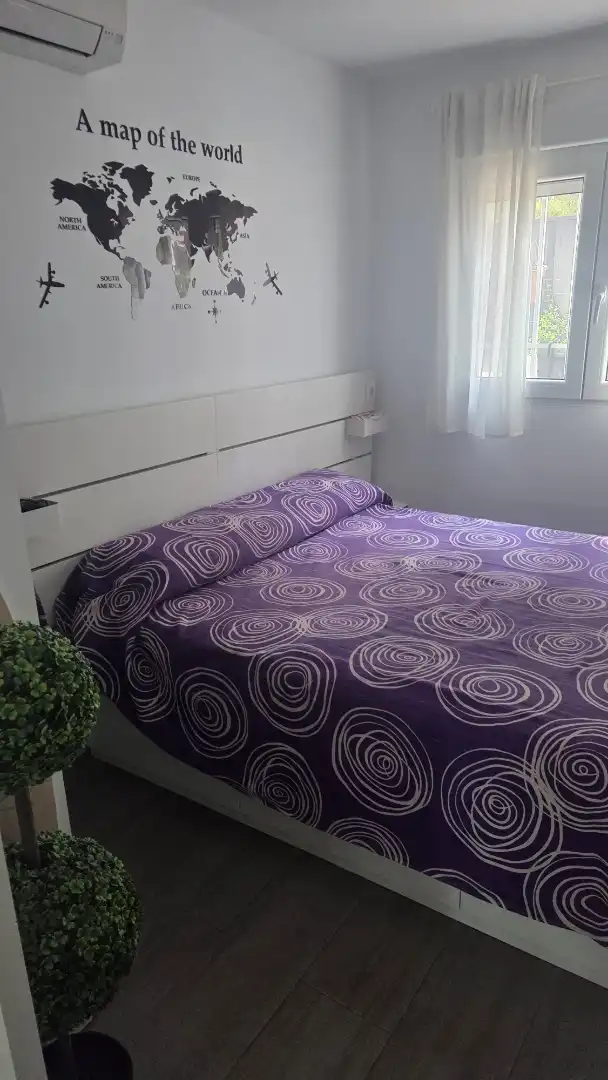 Dormitori de Casa o xalet de lloguer en Paterna amb Aire condicionat, Calefacció i Jardí privat