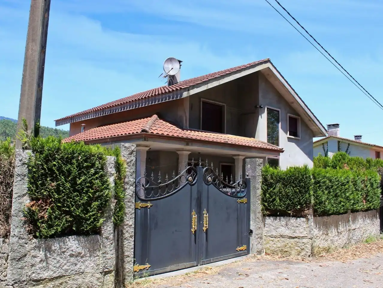 Piso en venta en Lugar O Anxo, 29, Tui Vista exterior de Piso en venta en Tui con Calefacción, Jardín privado y Terraza