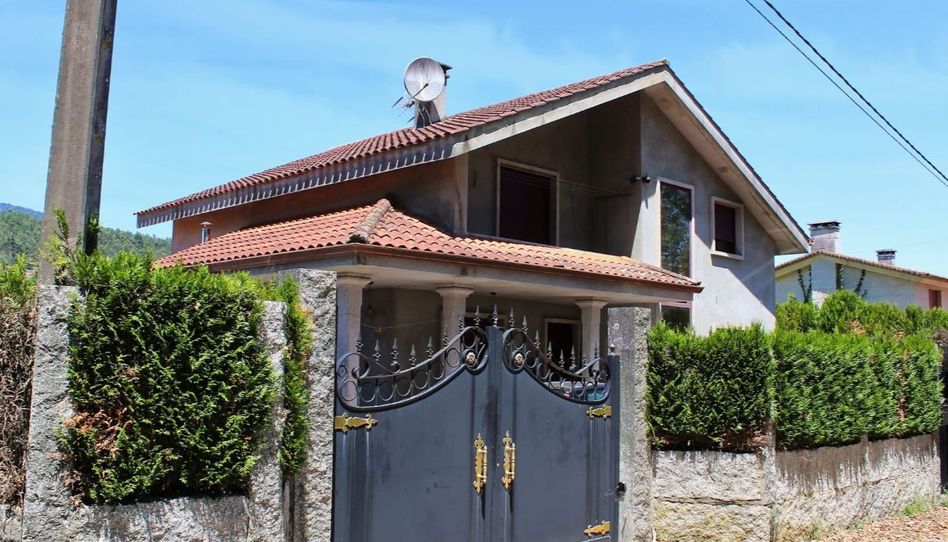 Piso en venta en Lugar O Anxo, 29, Tui, Pontevedra - imagen 1 Foto 1 de Piso en venta en Lugar O Anxo, 29, Tui, Pontevedra