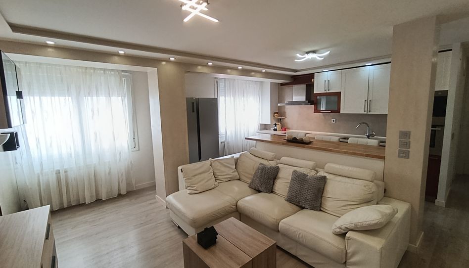 Flat for sale in Avenida de la Constitución Española, 3, Gamonal - San Bruno - G9, Burgos Capital - image 1 Photo 1 of Flat for sale in Avenida de la Constitución Española, 3, Gamonal - San Bruno - G9, Burgos Capital