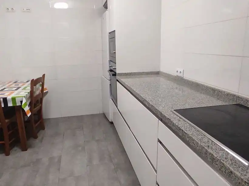 Piso de alquiler en Calle la Hoz, 6, Parque Ayala - Jardín de la Abadía - Huelín Piso de alquiler en Calle la Hoz, 6, Parque Ayala - Jardín de la Abadía - Huelín