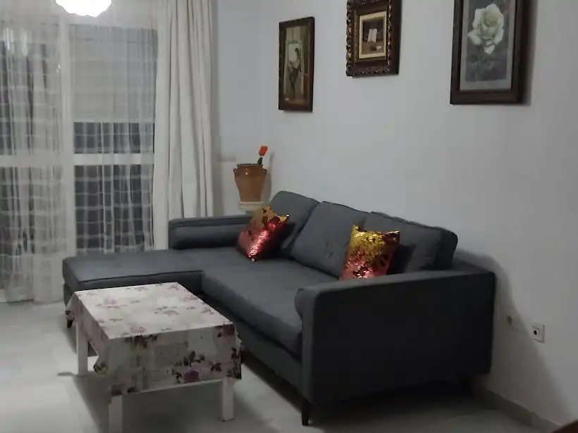 Piso de alquiler en Calle la Hoz, 6, Parque Ayala - Jardín de la Abadía - Huelín Piso de alquiler en Calle la Hoz, 6, Parque Ayala - Jardín de la Abadía - Huelín