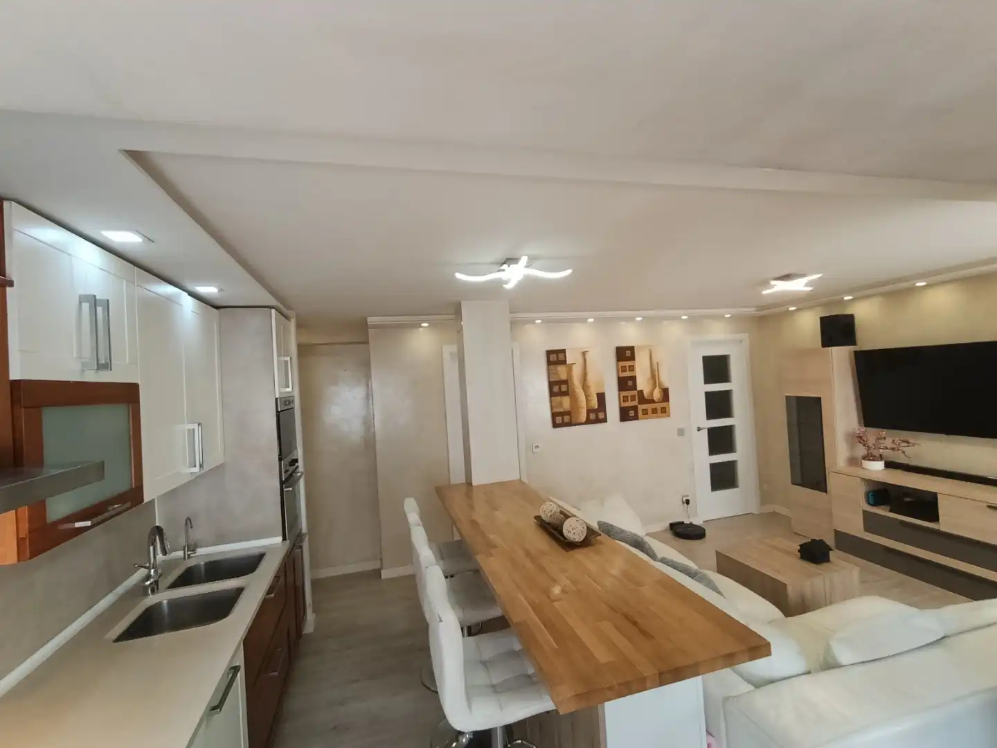 Flat for sale in Avenida de la Constitución Española, 3, Gamonal - San Bruno - G9 Kitchen of Flat for sale in Burgos with Heating, Furnished and Oven